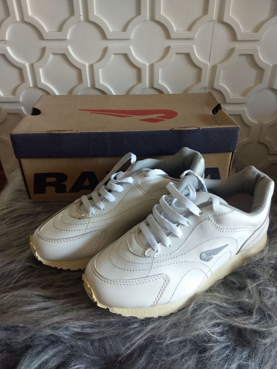 tênis rainha de couro