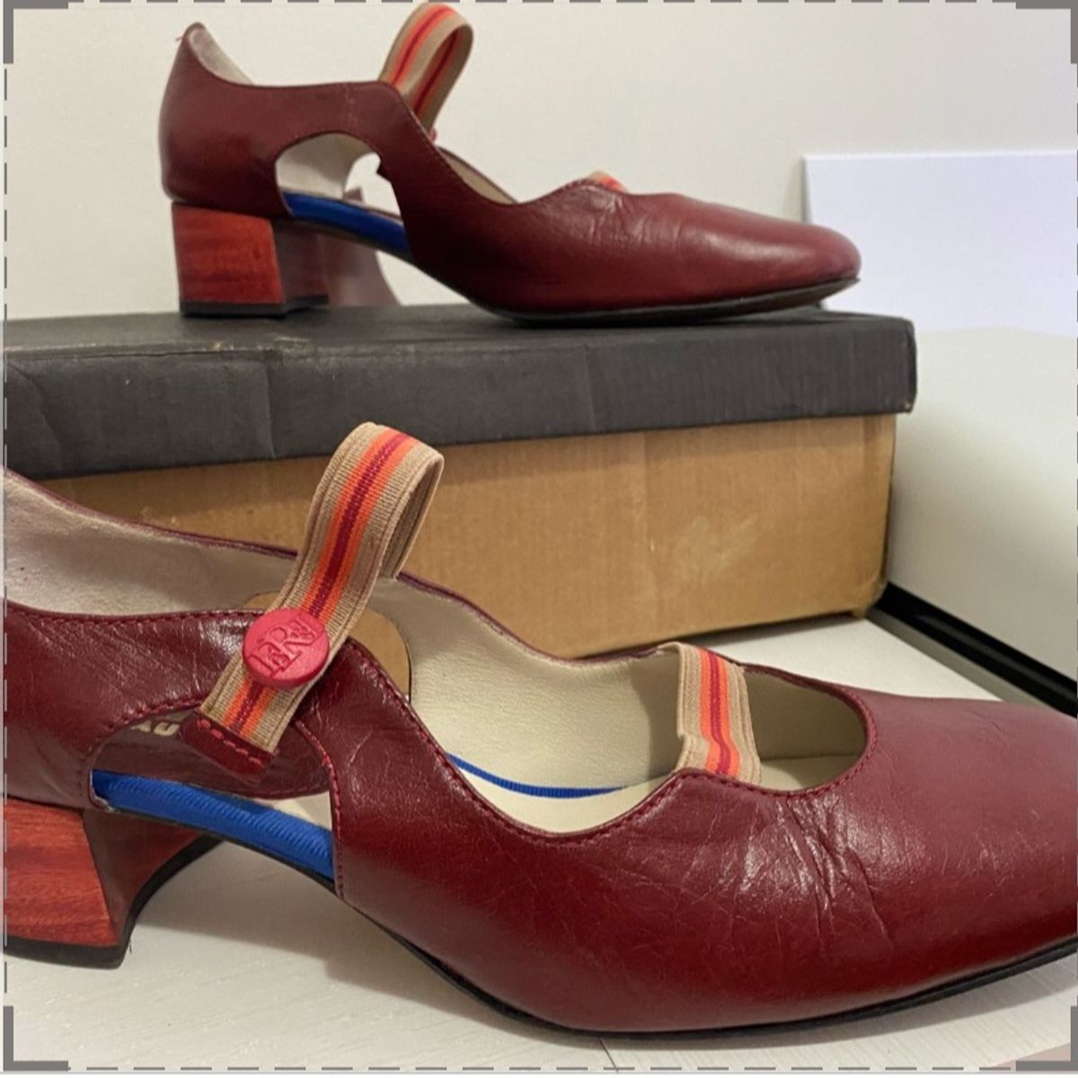 sapato social vermelho feminino