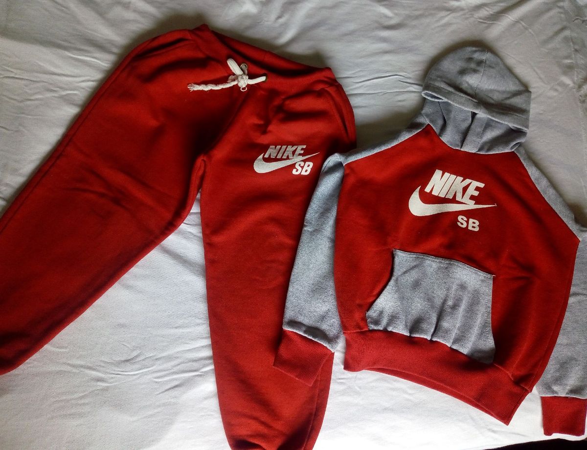 conjunto de moleton infantil nike