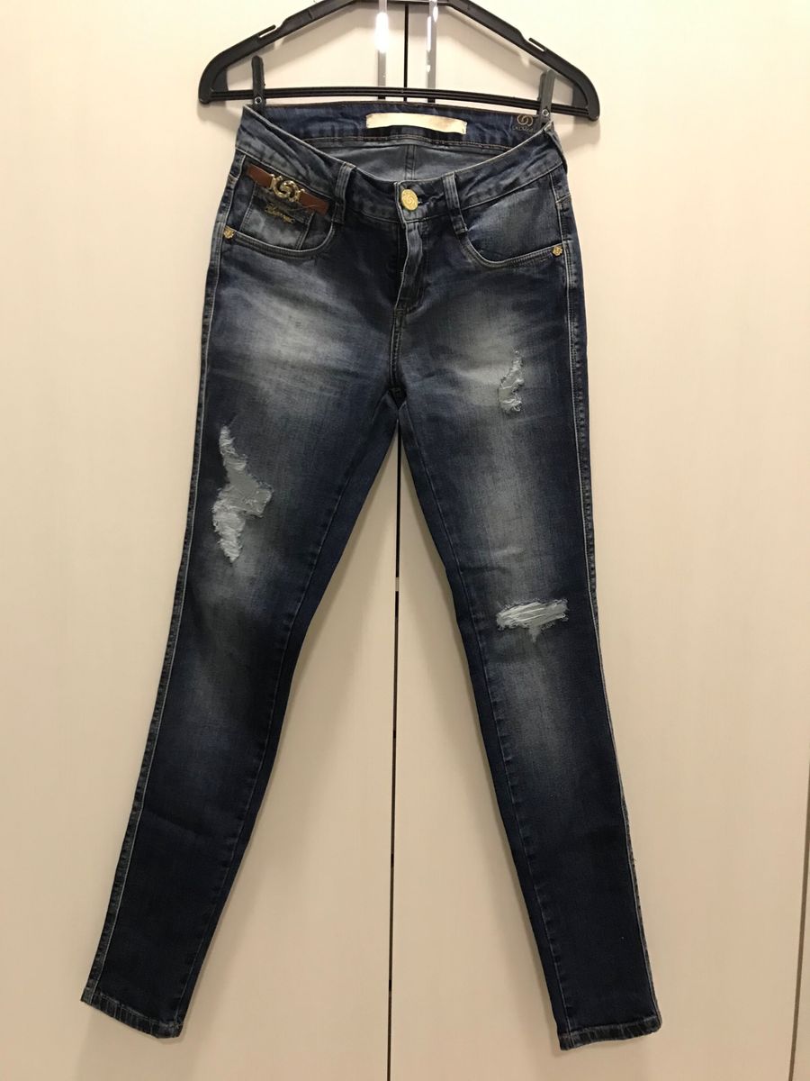 calça jeans caccau cintura alta