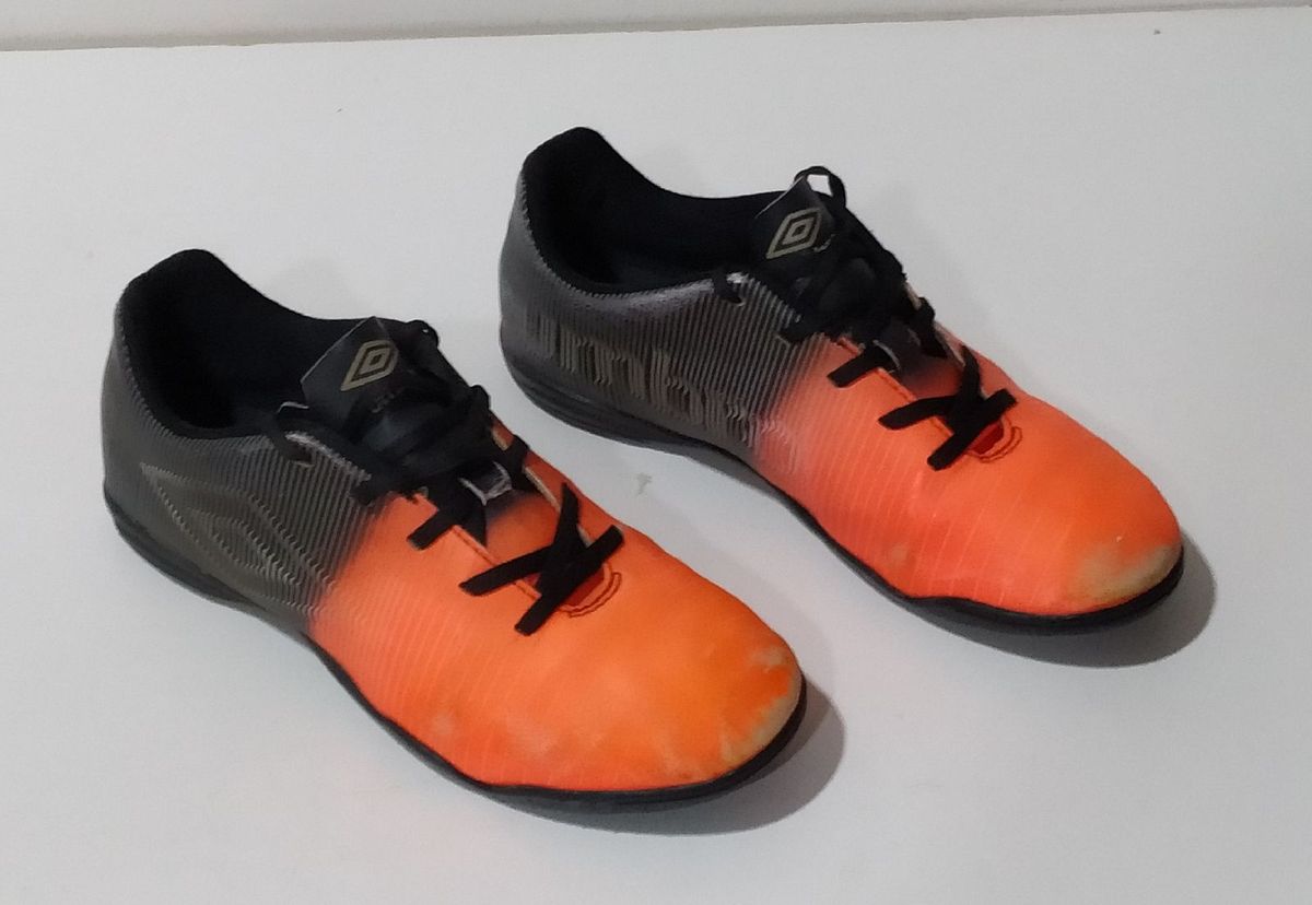 chuteira feminina tamanho 36