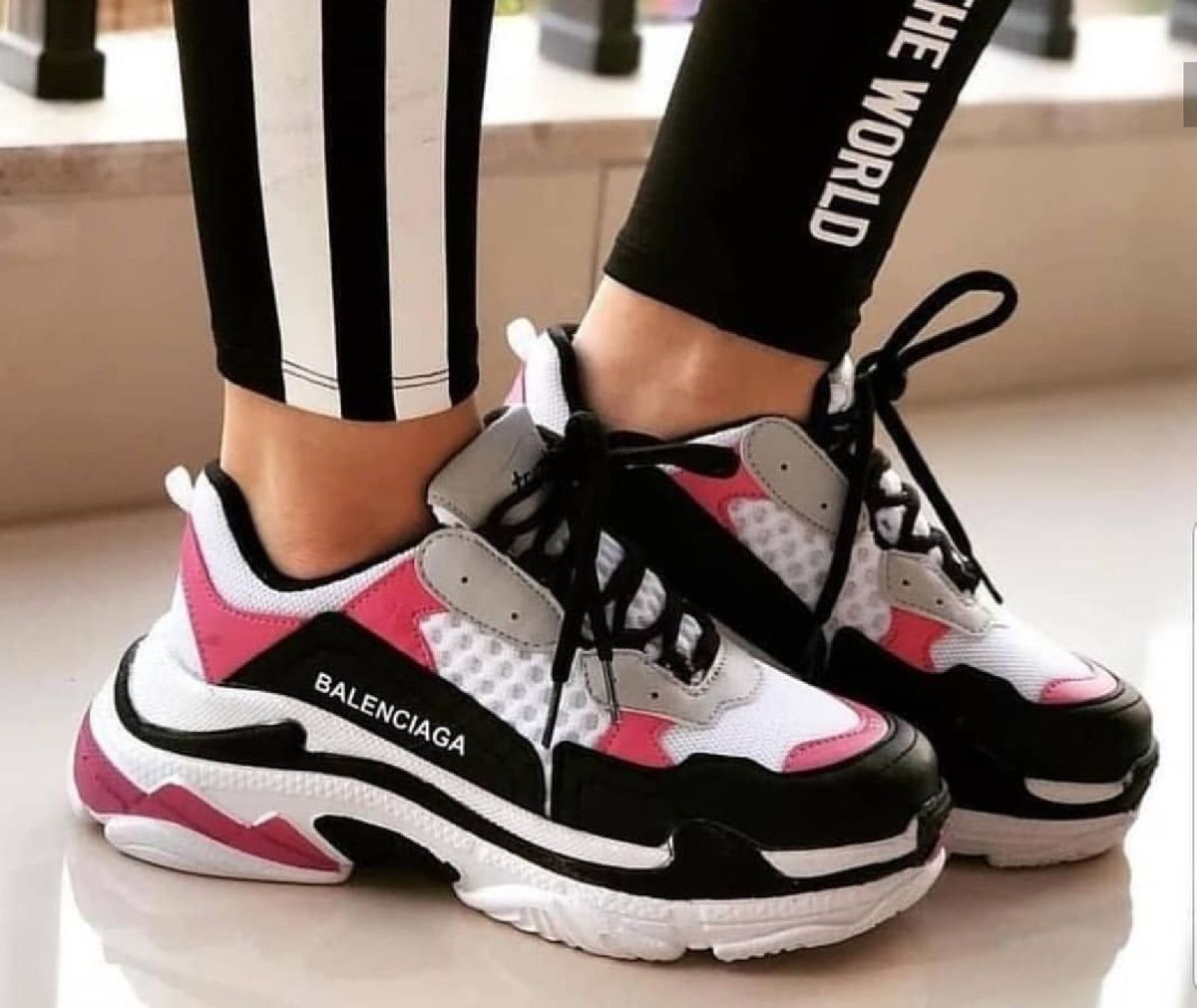 tenis branco rosa e preto