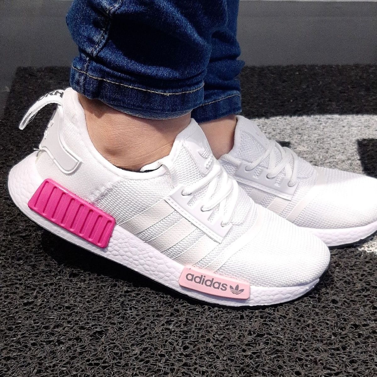 adidas nmd rosa e branco