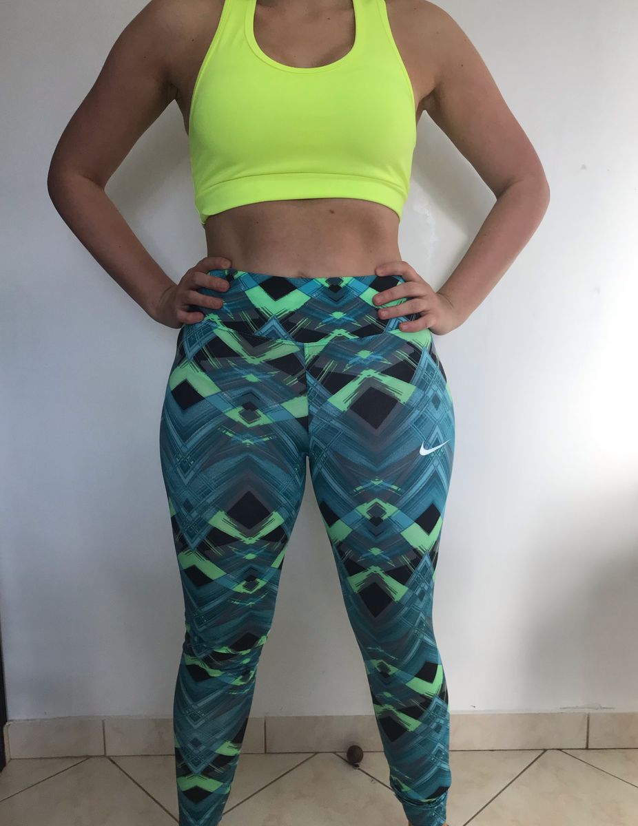 calça fitness nike