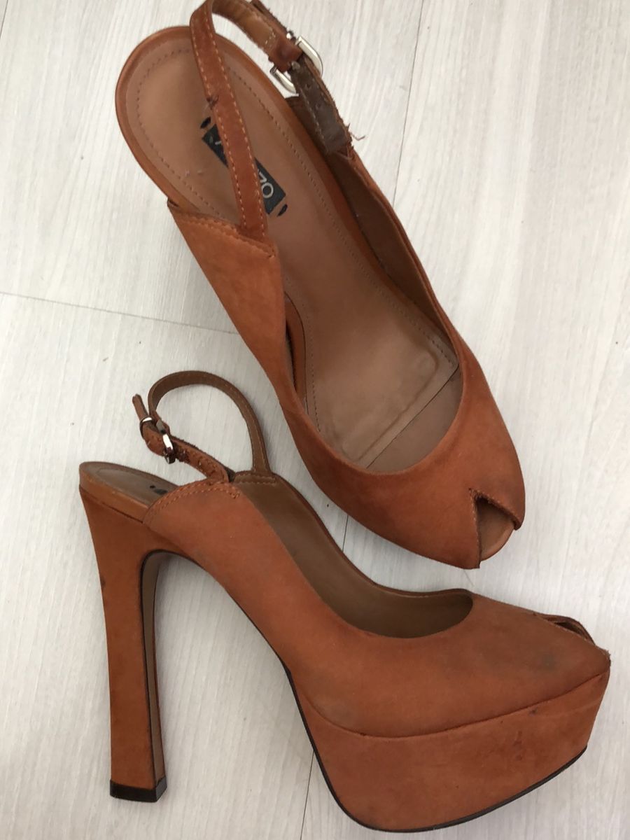peep toe arezzo