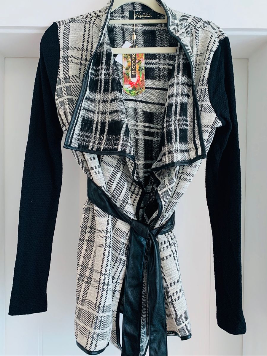 casaco fino preto feminino