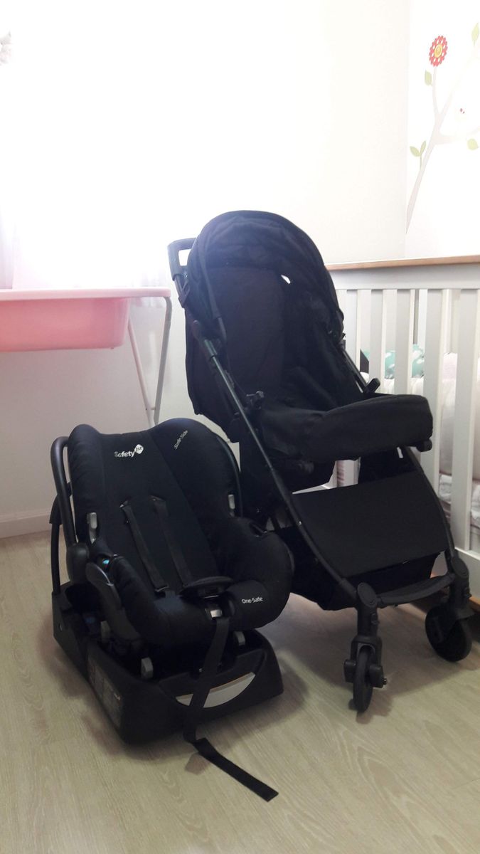 travel system airway safety 1st