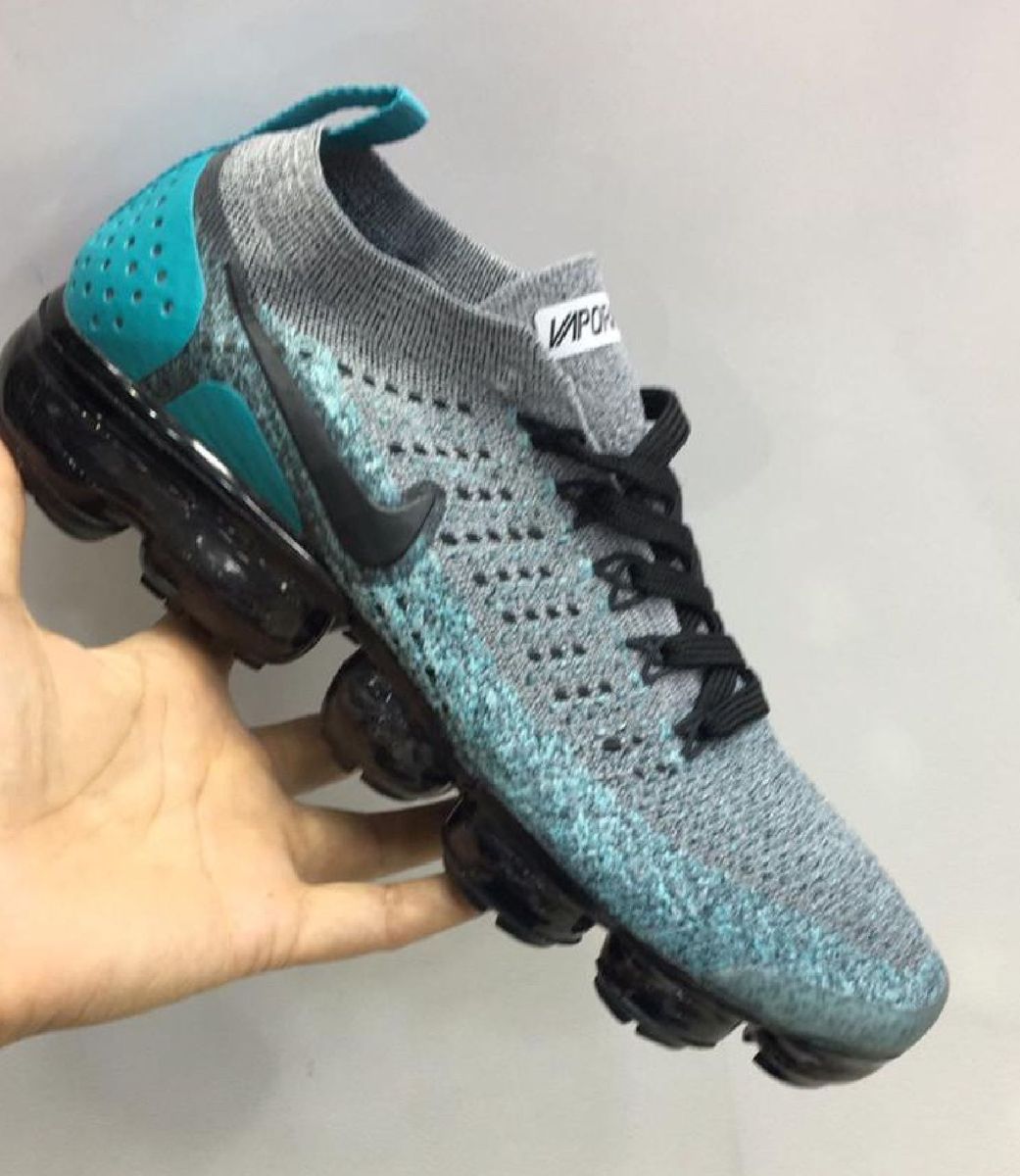 vapormax cinza e azul