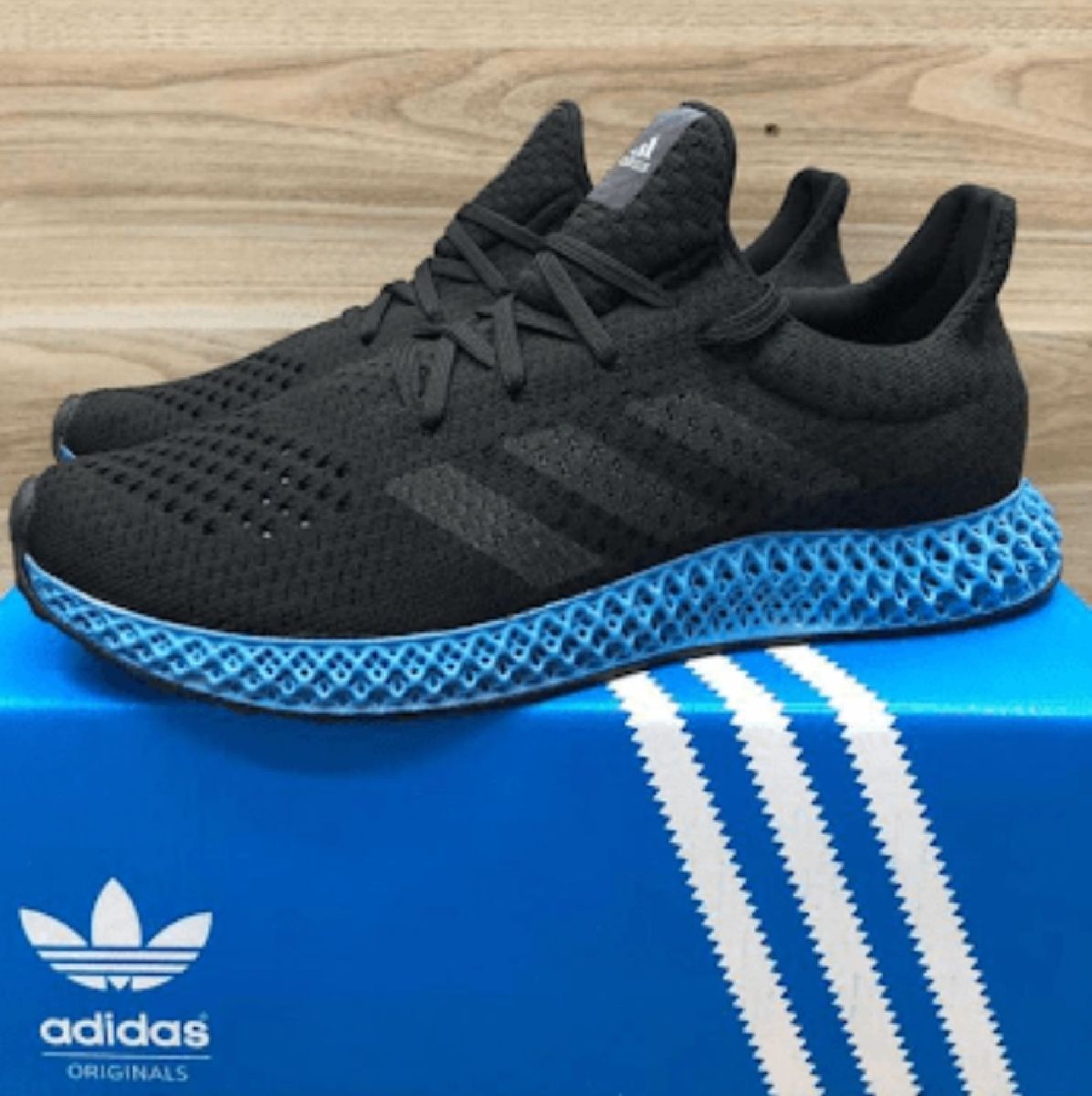 tenis adidas preto e azul