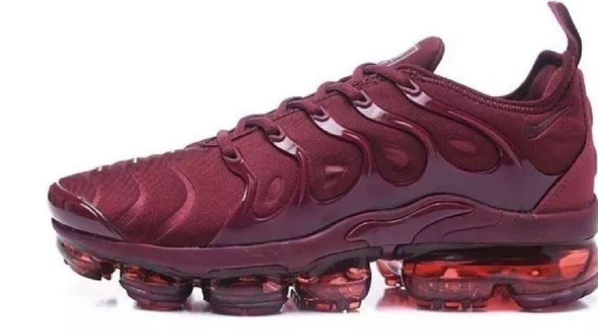 tenis nike vapormax plus vinho