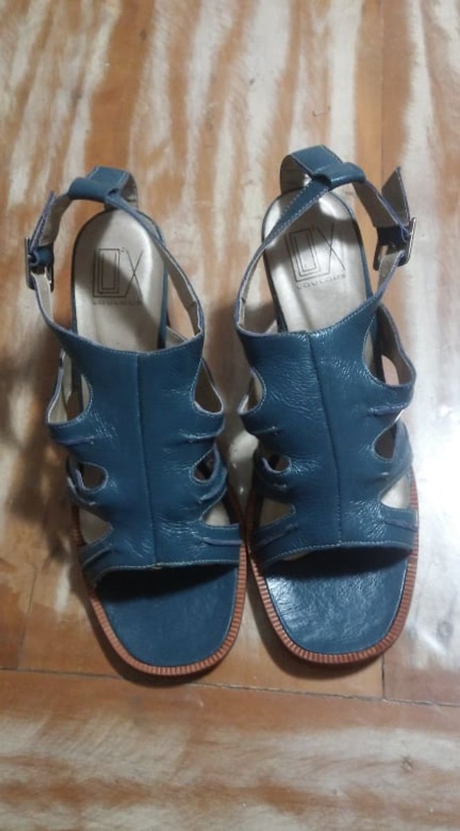 sandalia bonita e confortavel