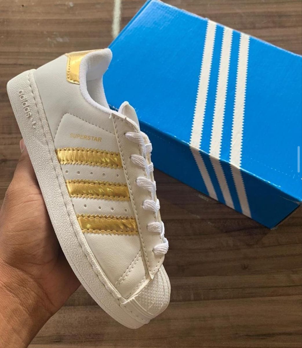 superstar branco e dourado