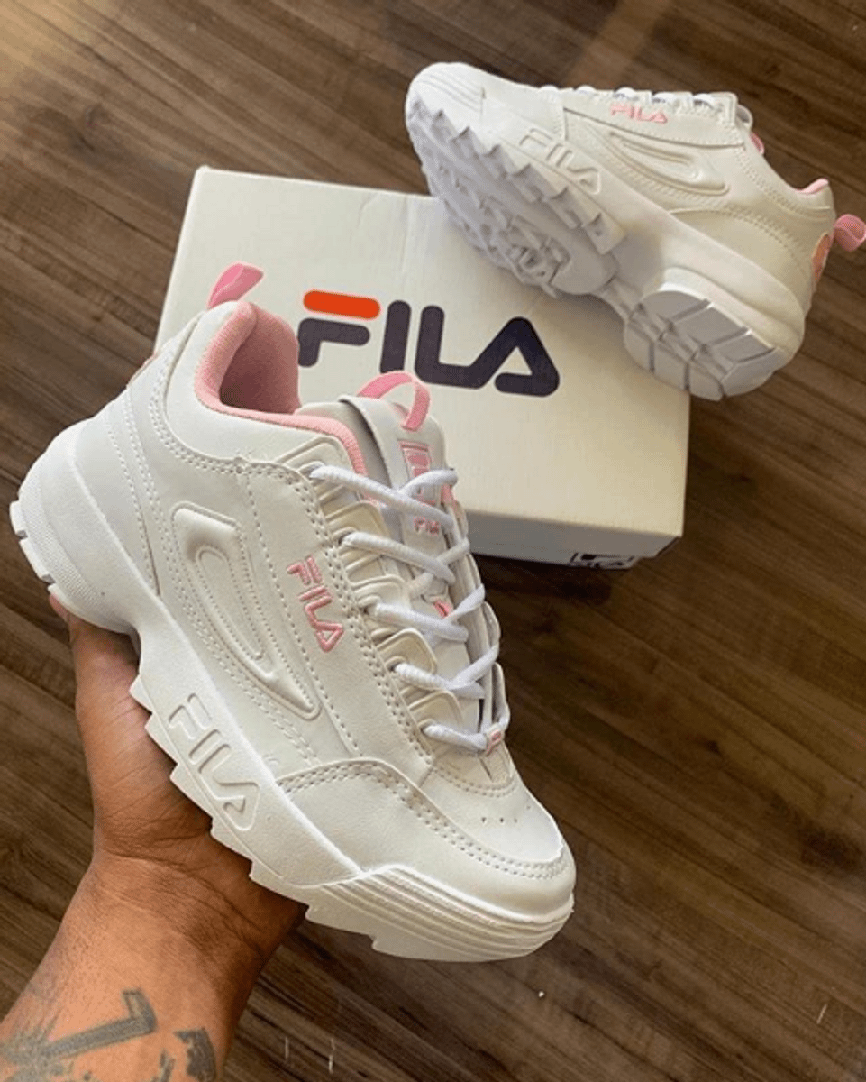 tênis fila rosa com branco