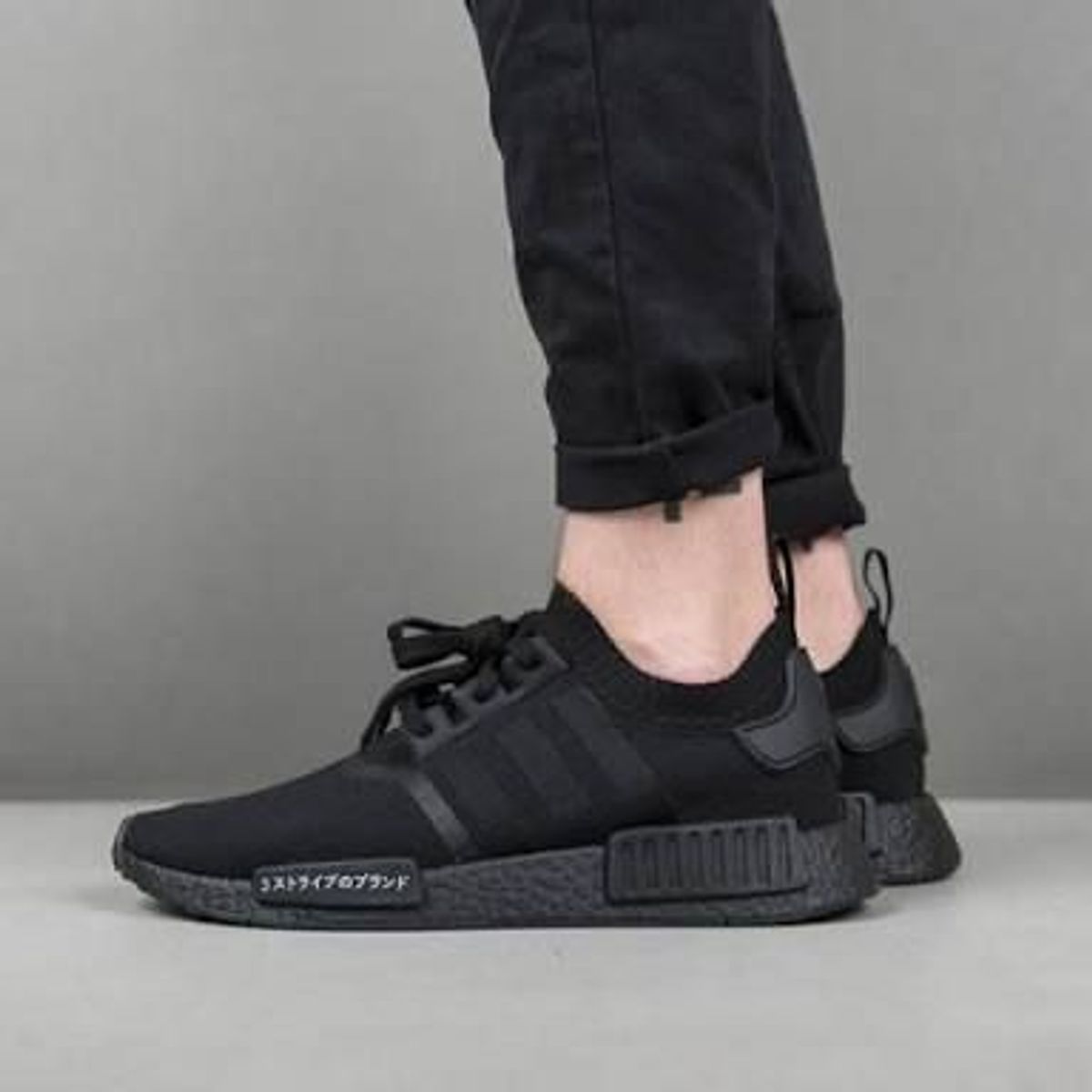 nmd preto com branco