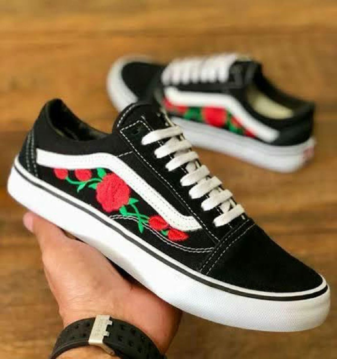 tenis vans florido feminino