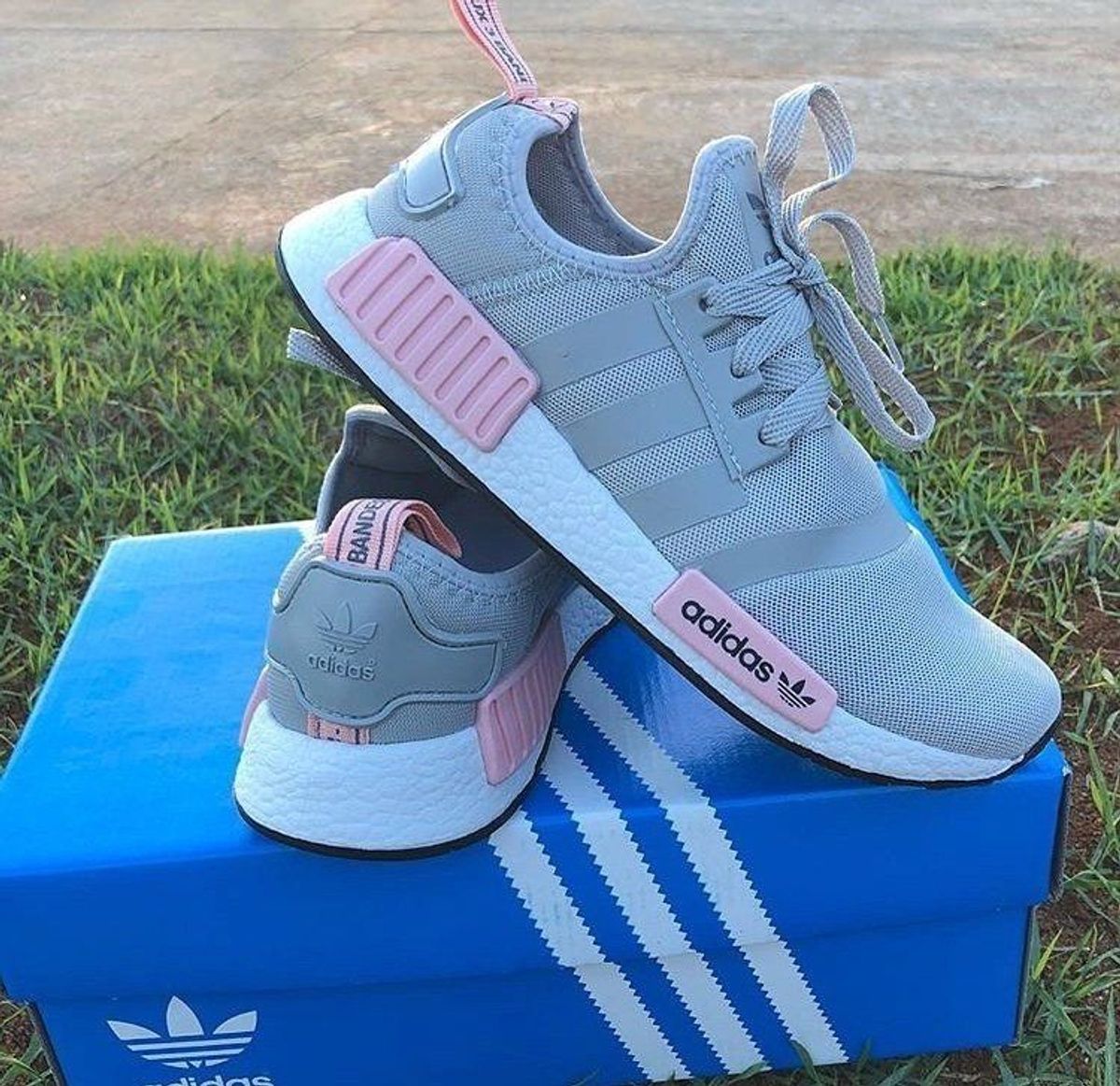 tênis adidas cinza com rosa