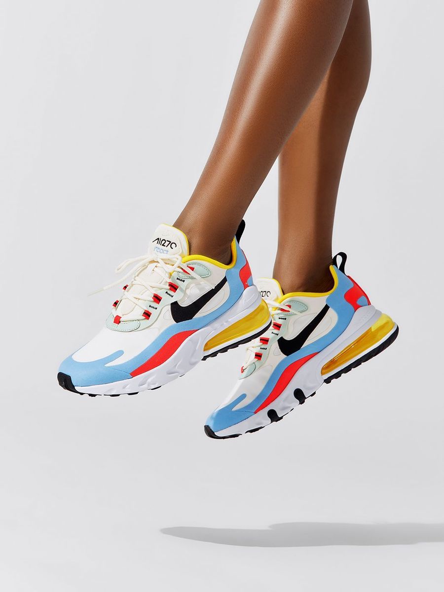 tênis nike colorido feminino