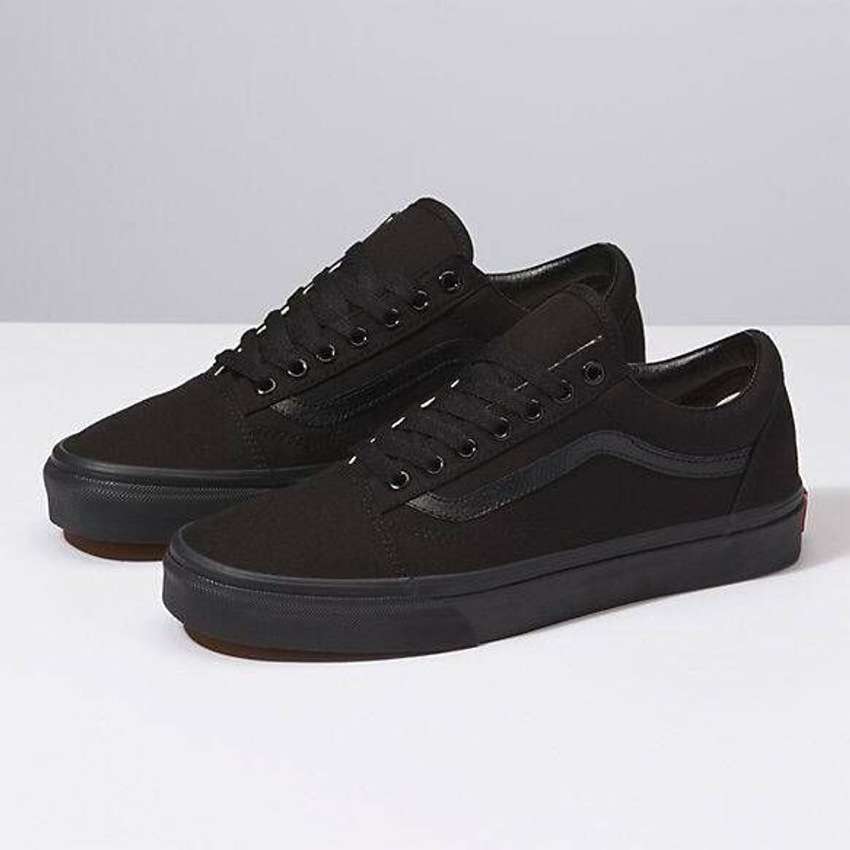 tenis vans old skool preto e marrom