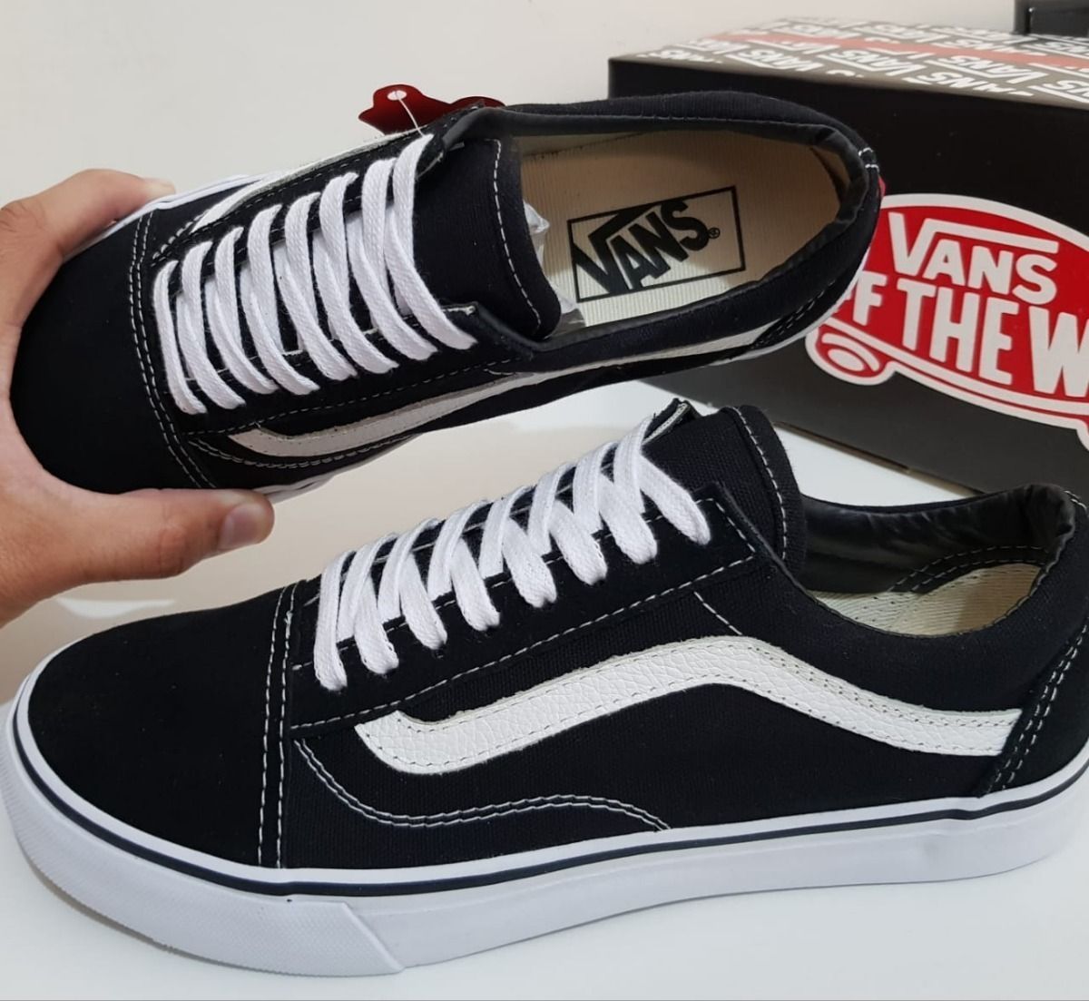 tênis vans off the wall