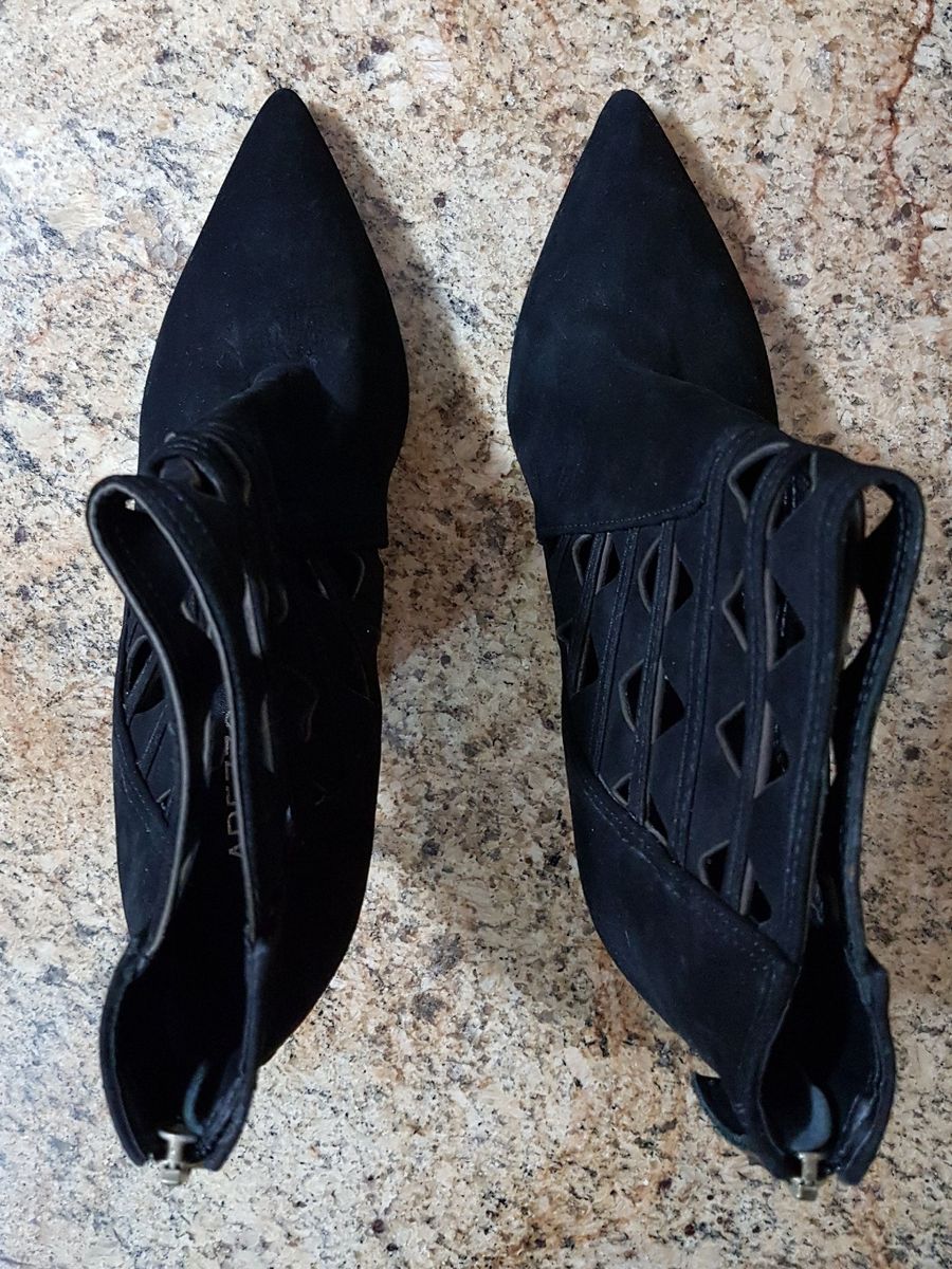 bota arezzo camurça