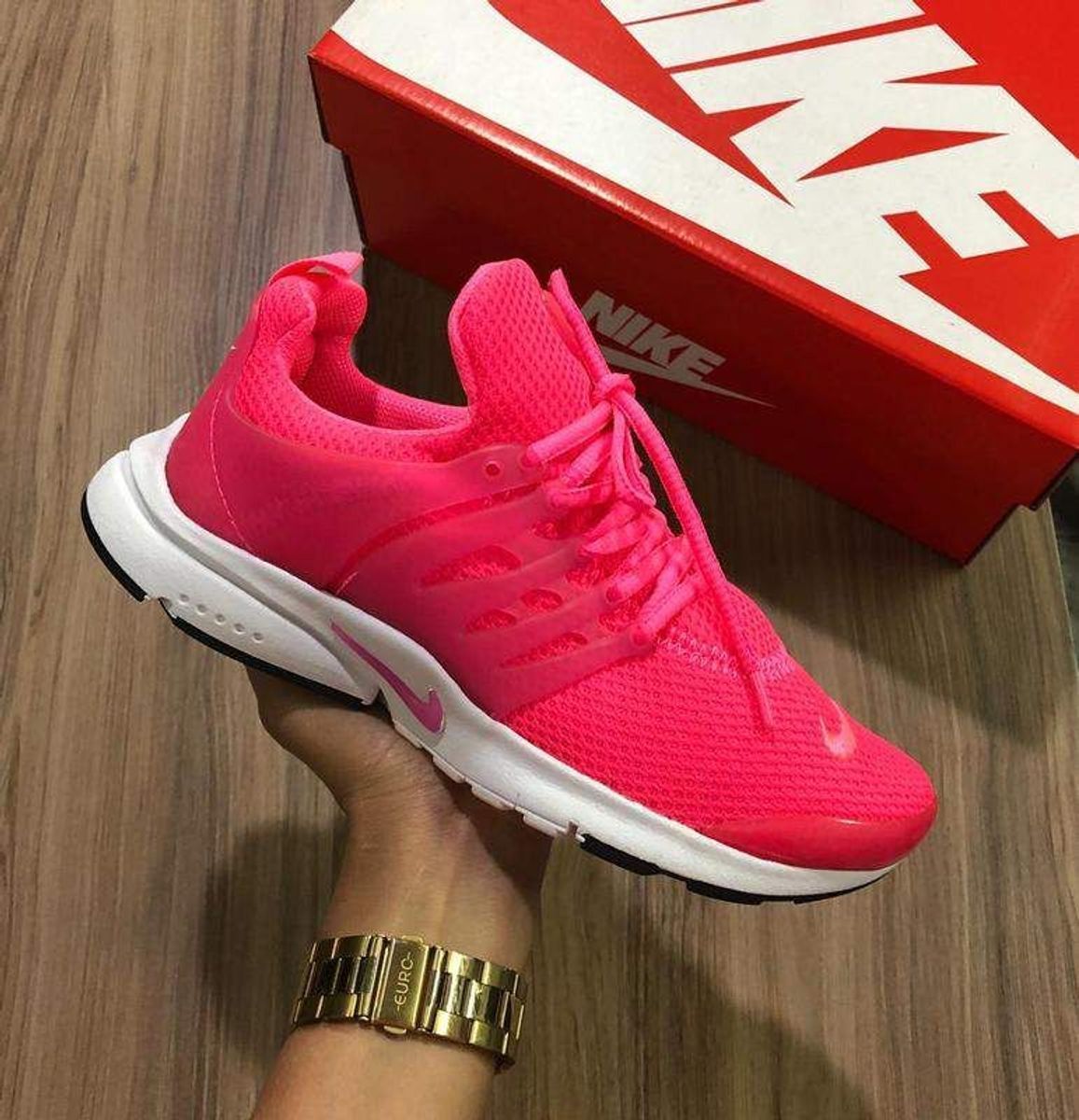 tenis nike air presto rosa