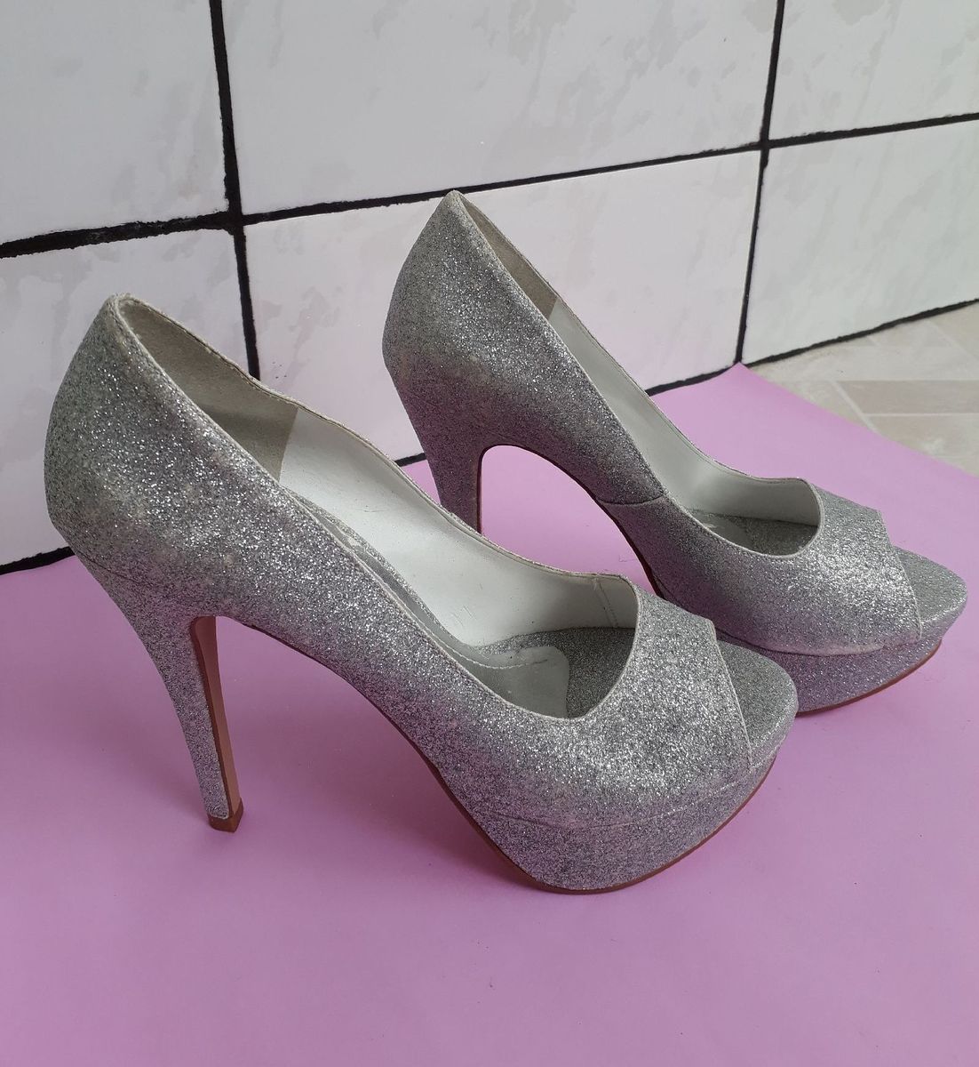 sapato meia pata prata com glitter