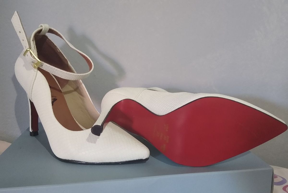 sapato scarpin 33