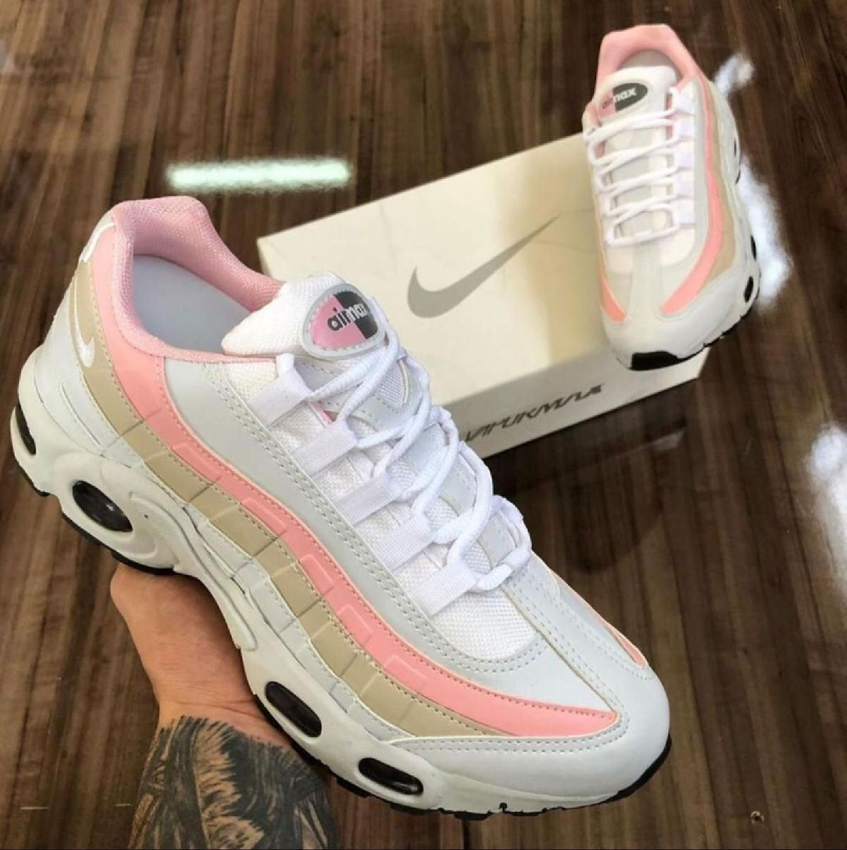 air max 95 branco e rosa