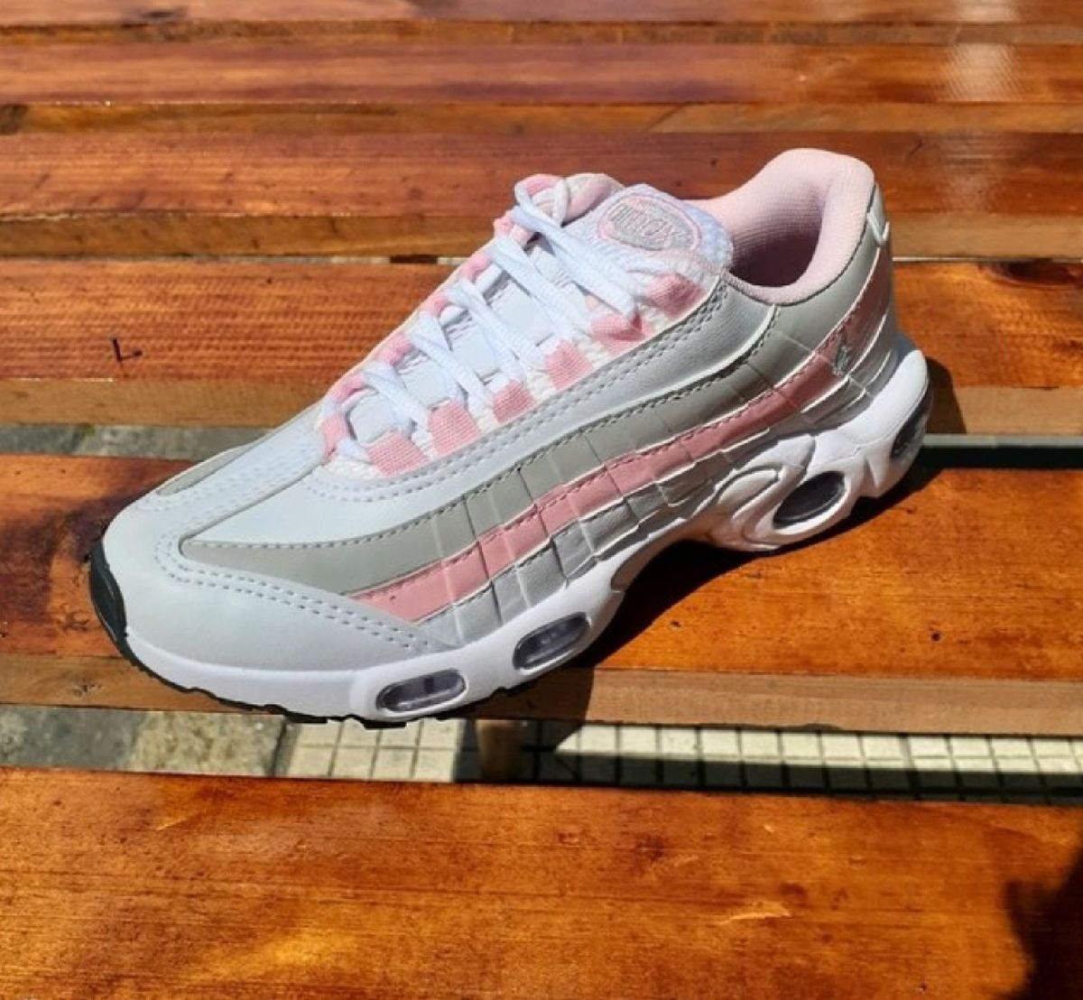 air max 95 branco e rosa