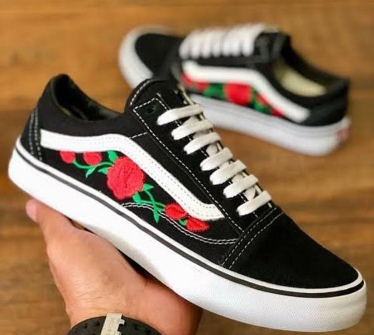 tenis feminino vans florido