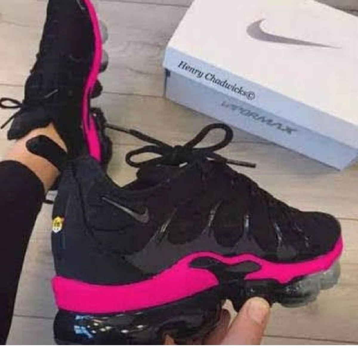 tenis nike preto e pink