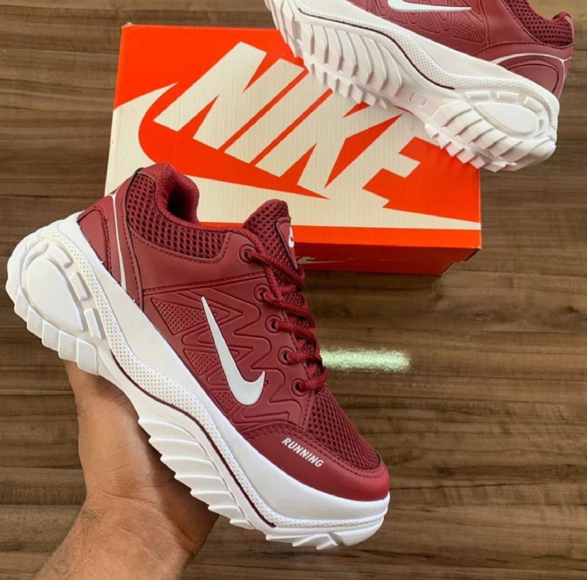 nike running vermelho