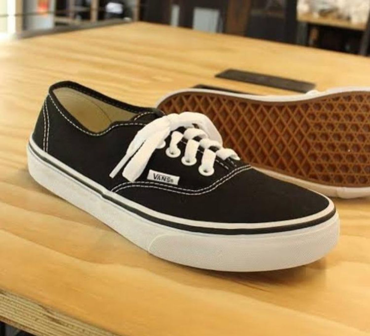 tenis vans feminino authentic preto