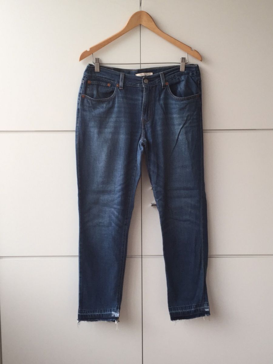 calça boyfriend feminina levis