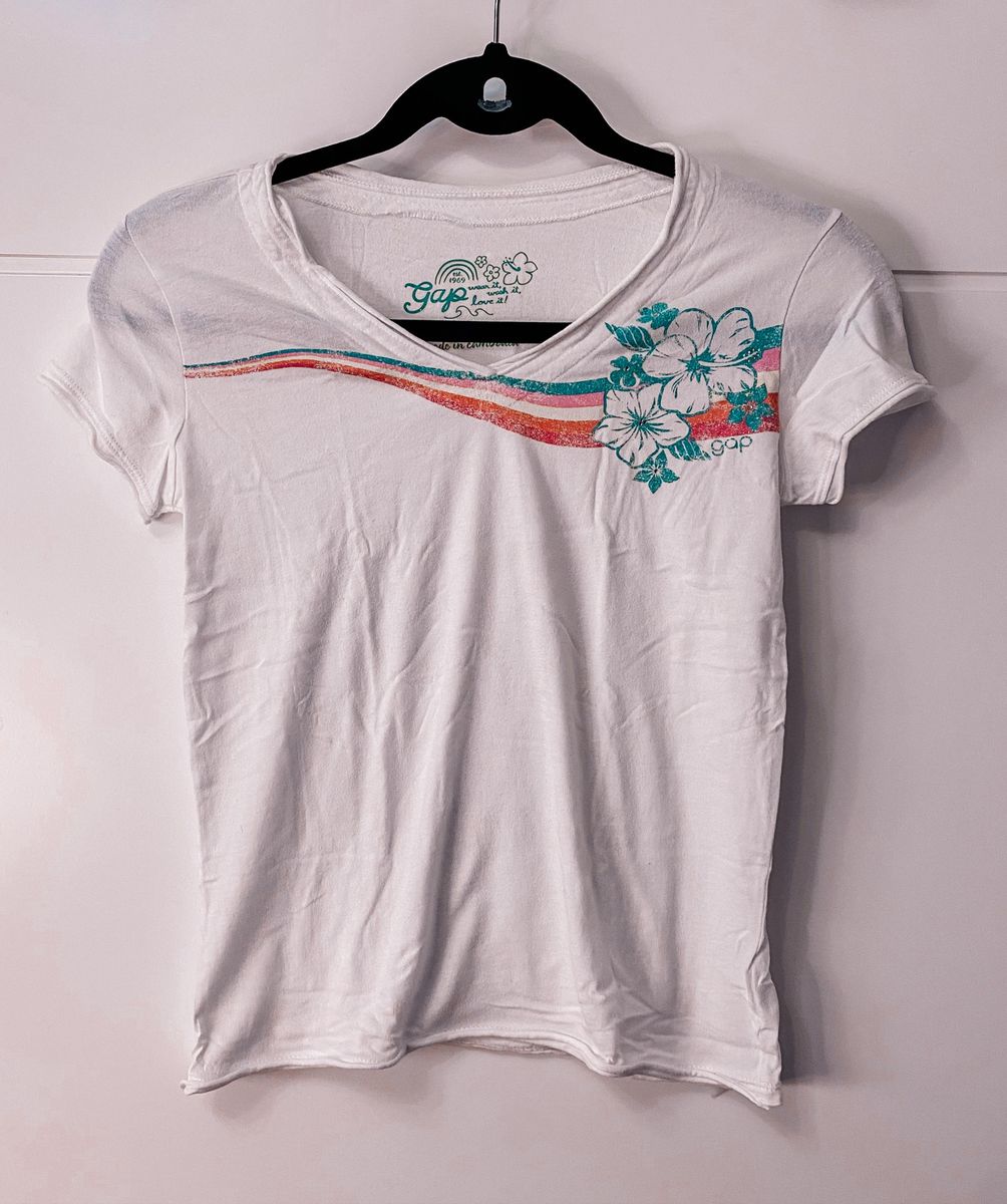 camiseta feminina gap