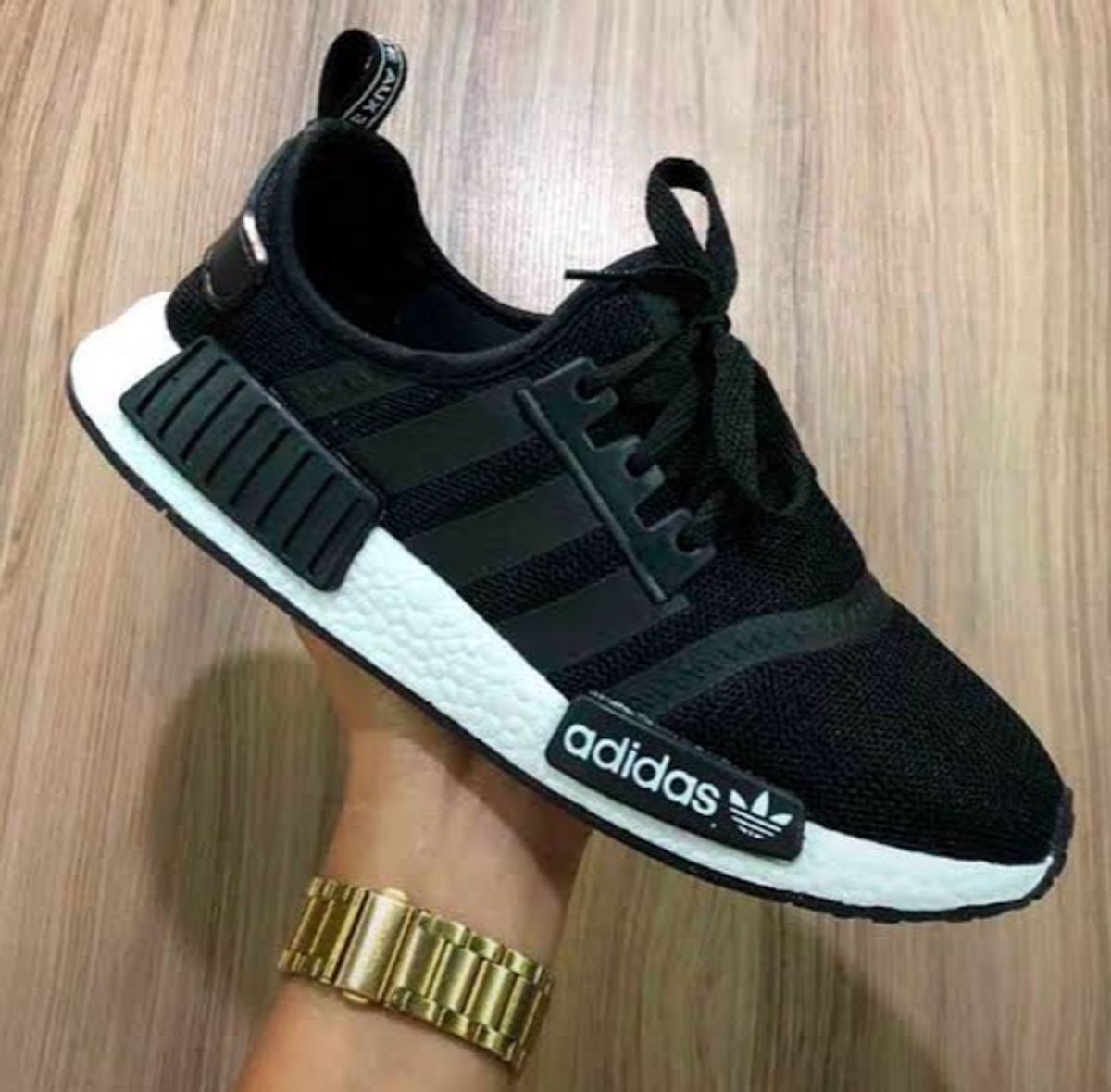 tênis feminino adidas nmd