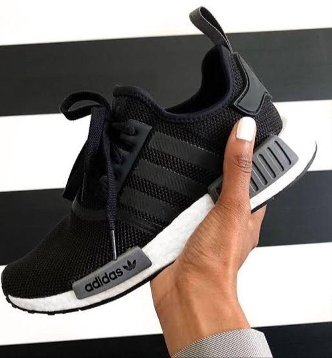 novo adidas preto