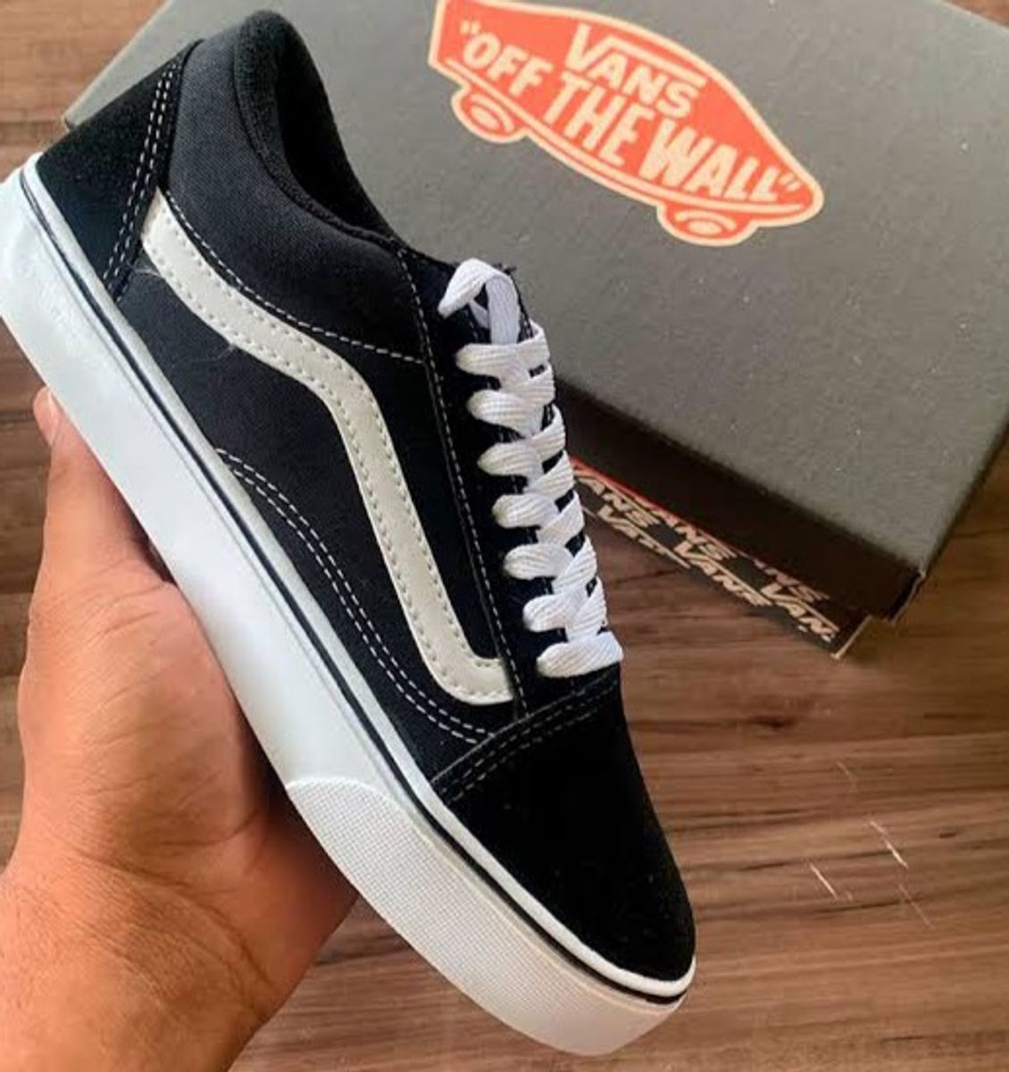 vans todo preto com listra branca