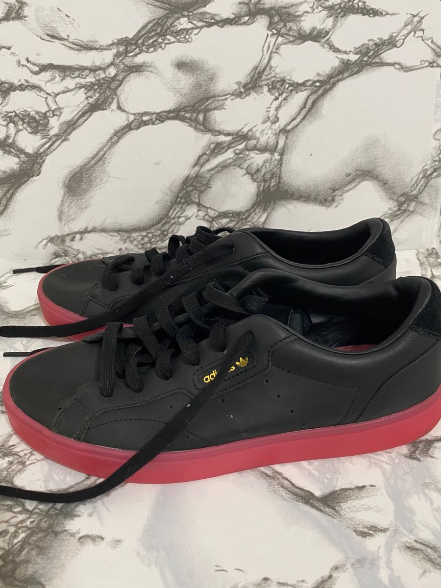 adidas sleek preto