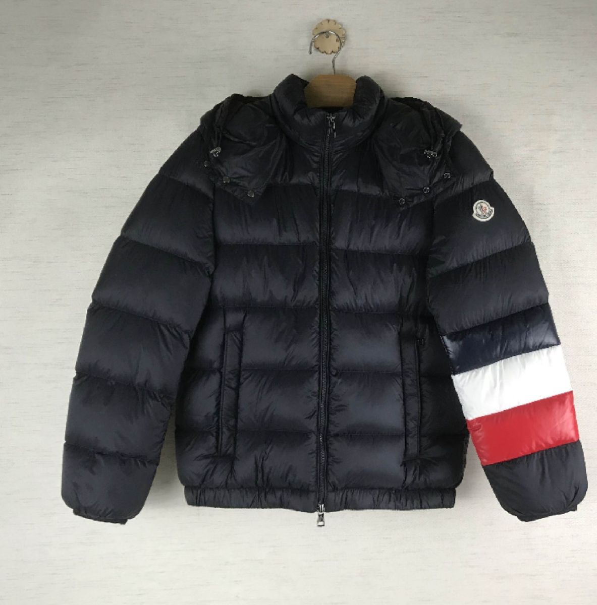 casaco moncler usado