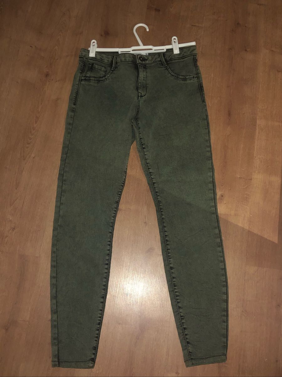 calça jeans verde escuro feminina