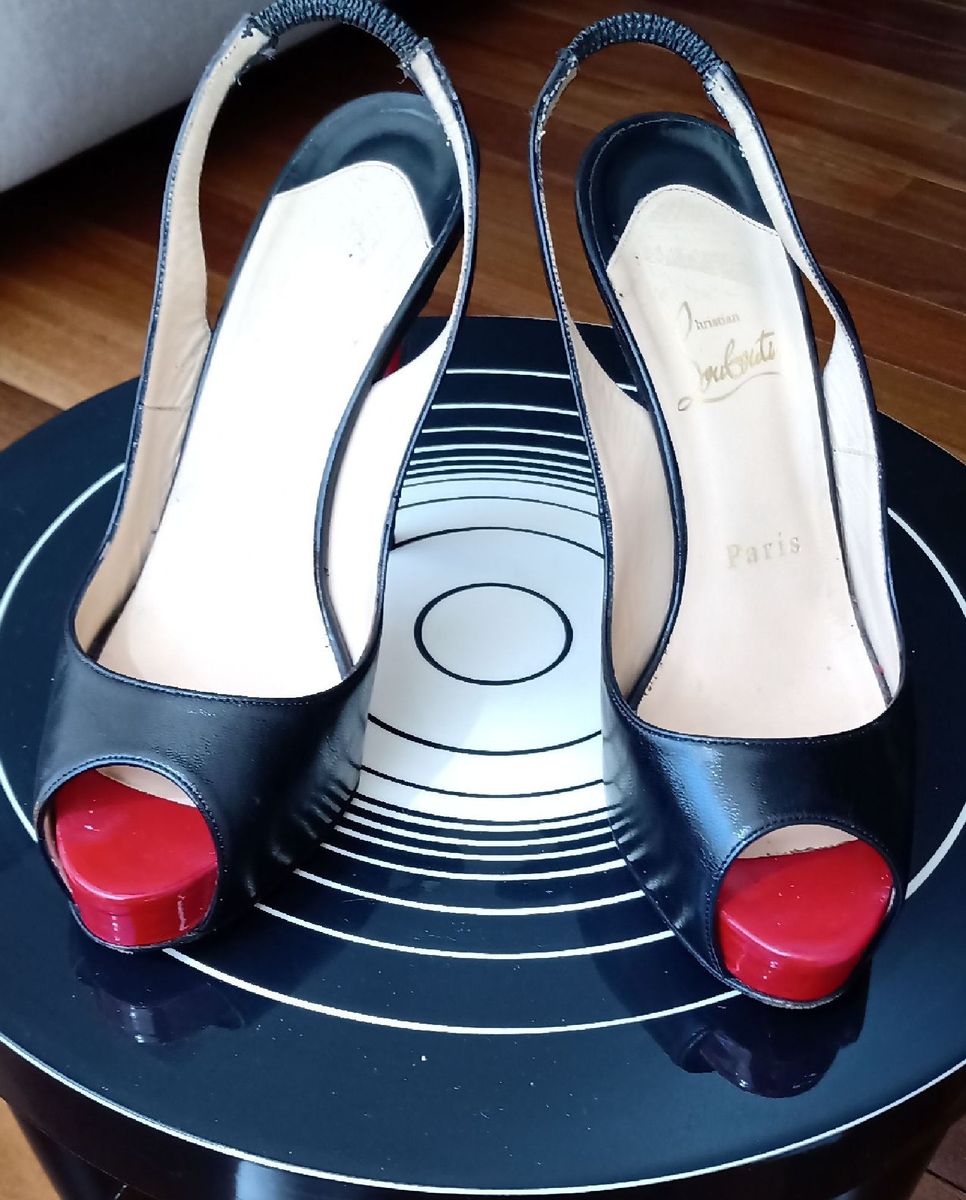 scarpin sola vermelha original