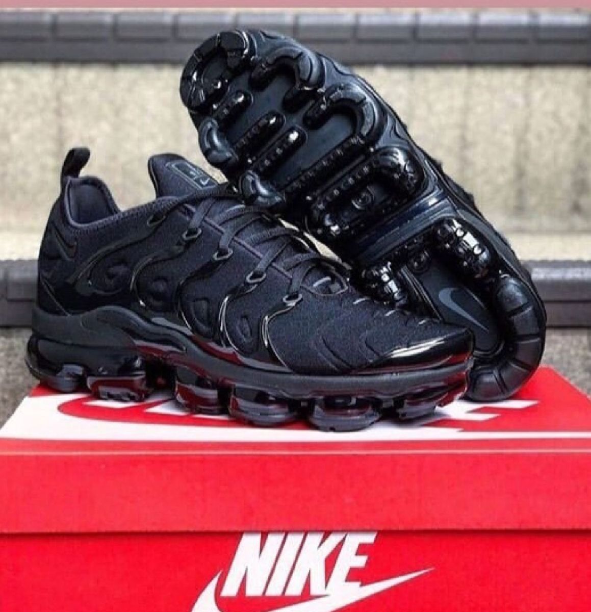 vapormax plus preto original