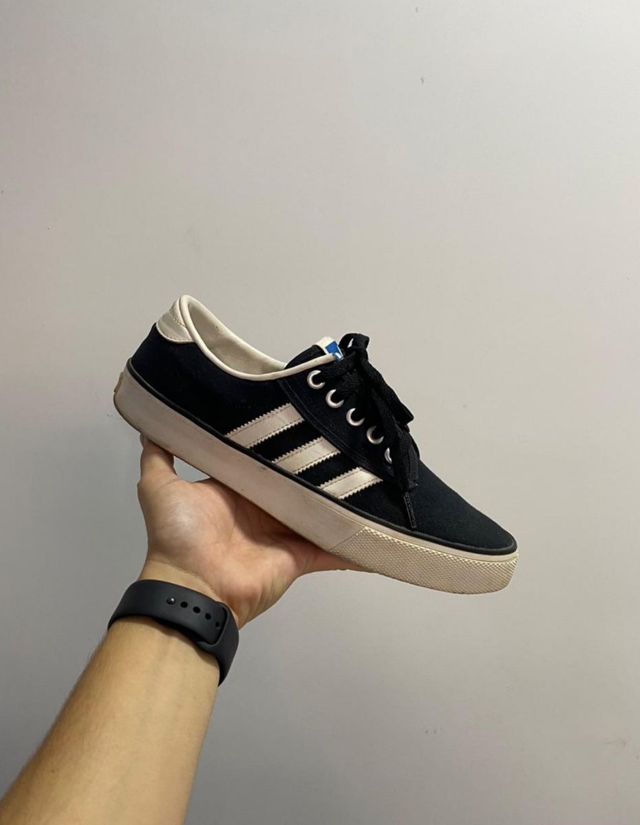 adidas kiel preto