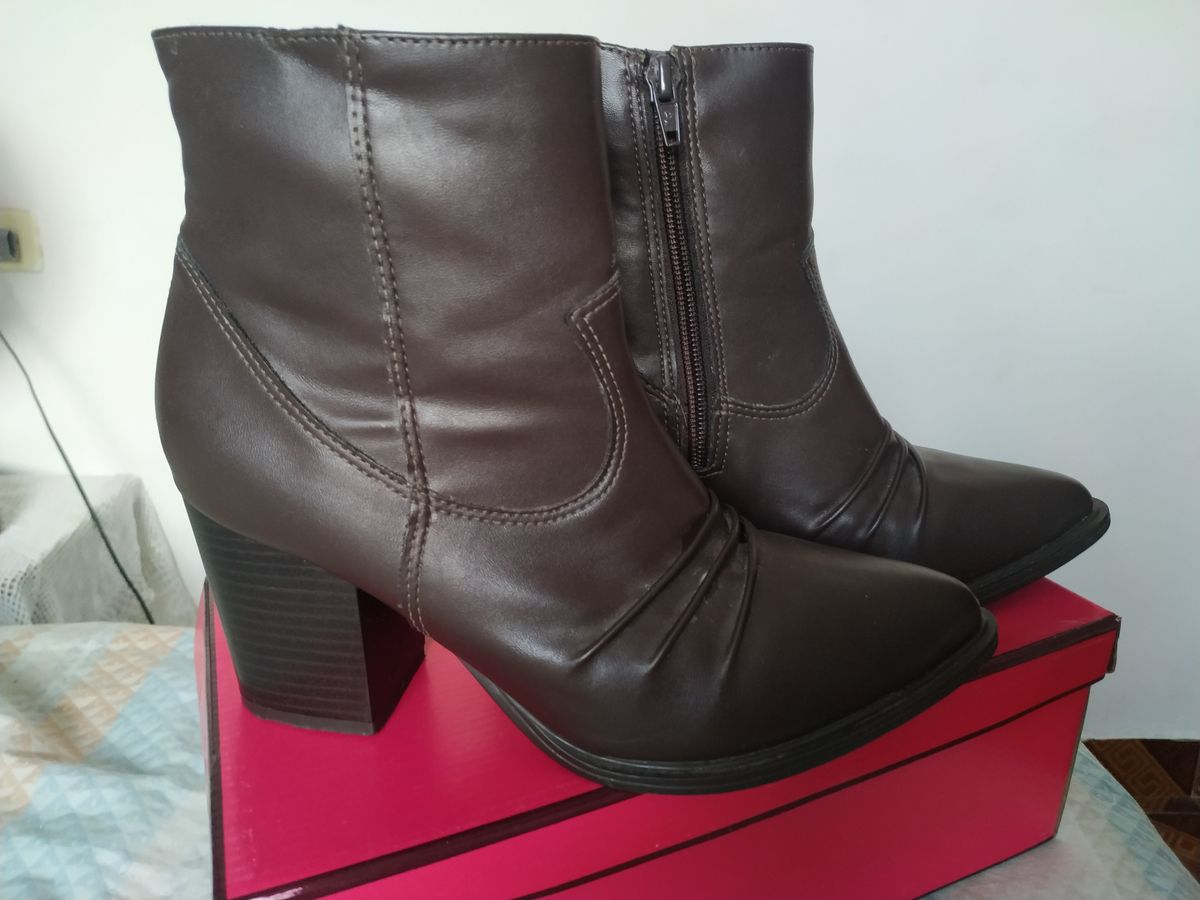 botas femininas prego