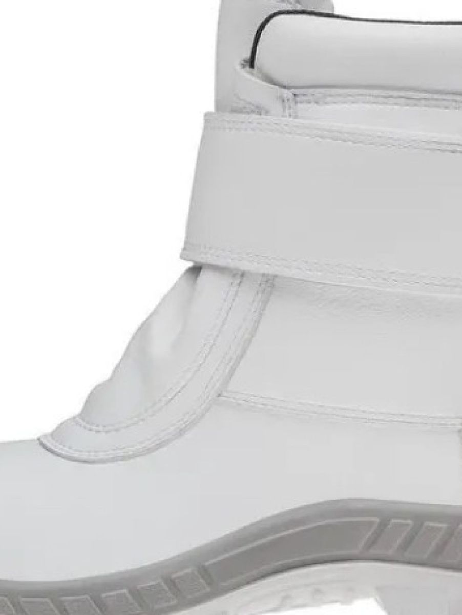 bota branca frigorifico