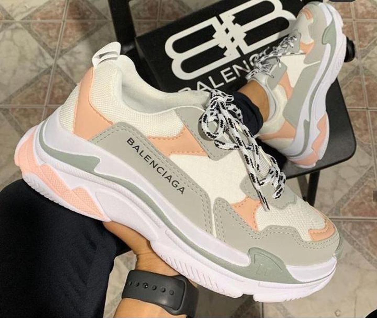 tenis balenciaga feminino triple s