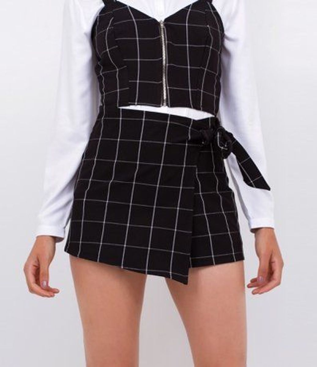 short saia quadriculado