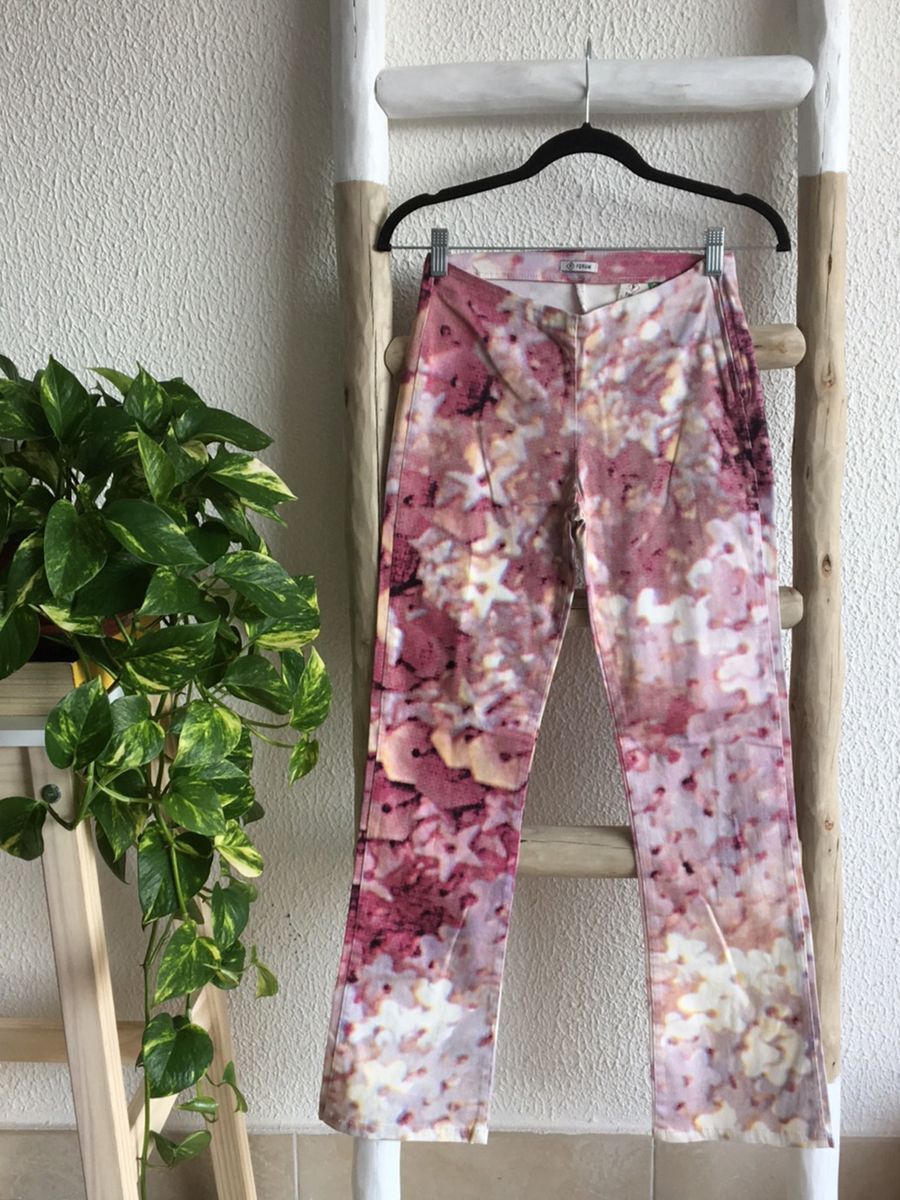 calça floral feminina