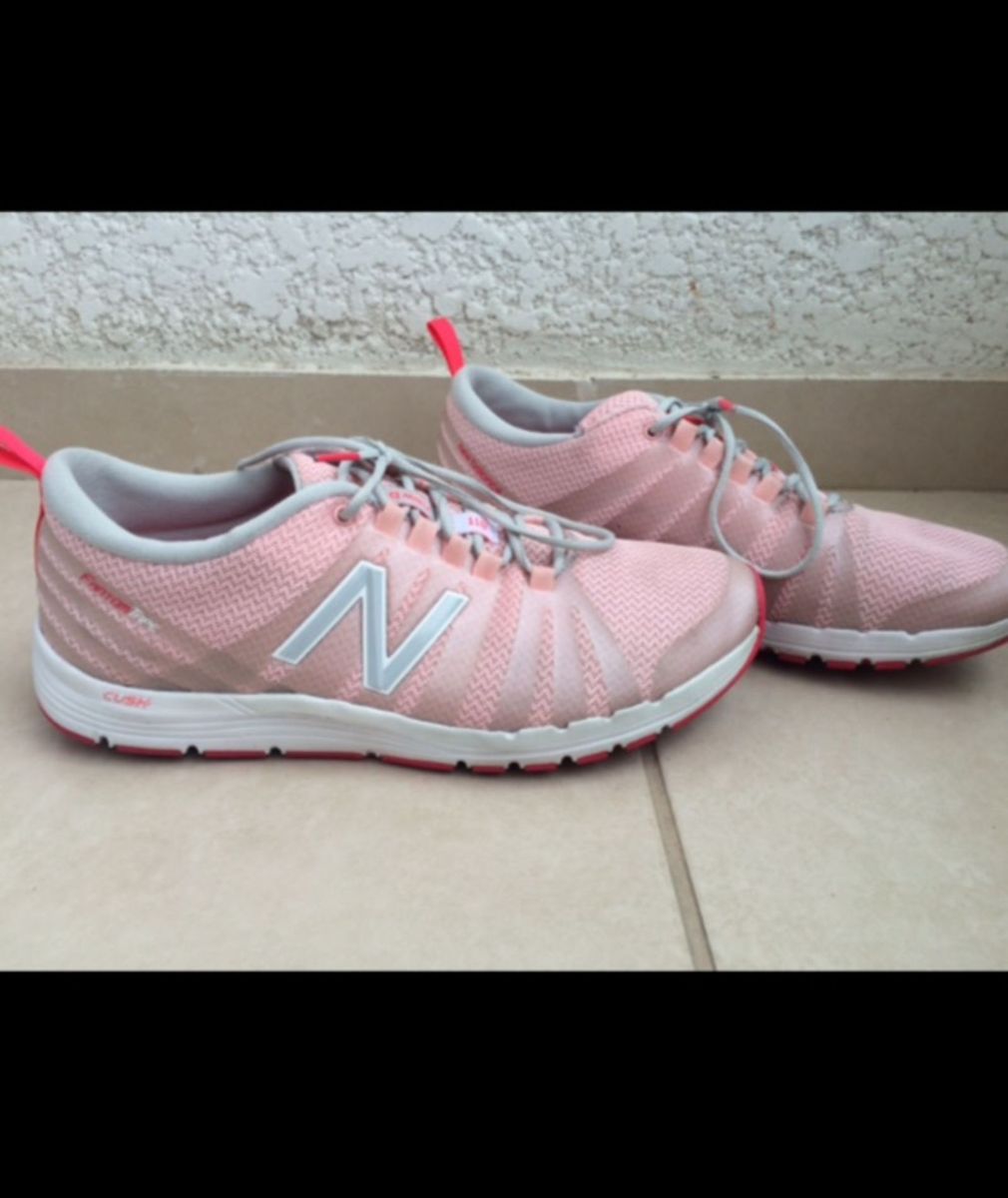 new balance 811 rosa